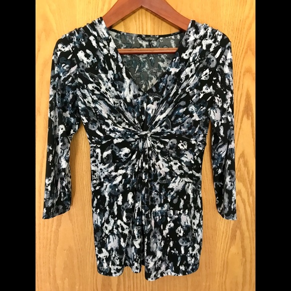 Daisy Fuentes Tops - Daisy Fuentes Blouse, Size M